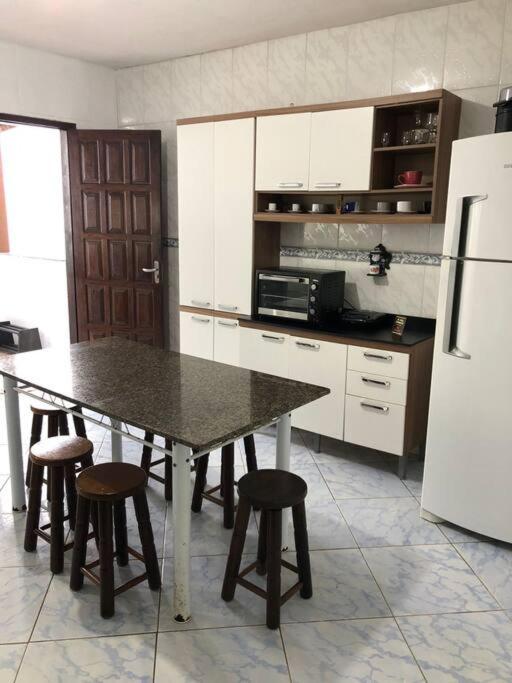Apenas 100 Metros Da Praia, Casa Espacosa E Calma Rio das Ostras Exterior photo